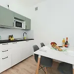 SuperApart Gagarina MiniStudio - near Łazienki Królewskie