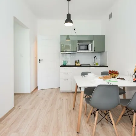 Superapart Gagarina Ministudio - Blisko Lazienek Krolewskich Varşova