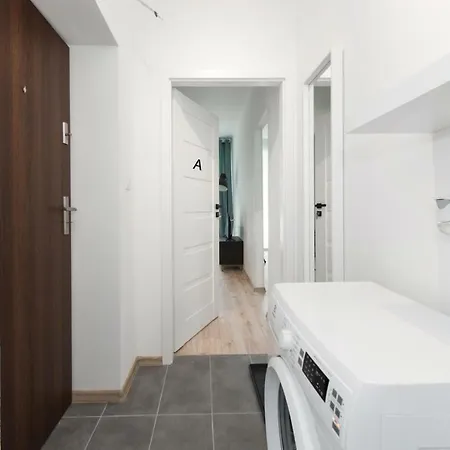 Superapart Gagarina Ministudio - Blisko Lazienek Krolewskich Apartment Warsaw