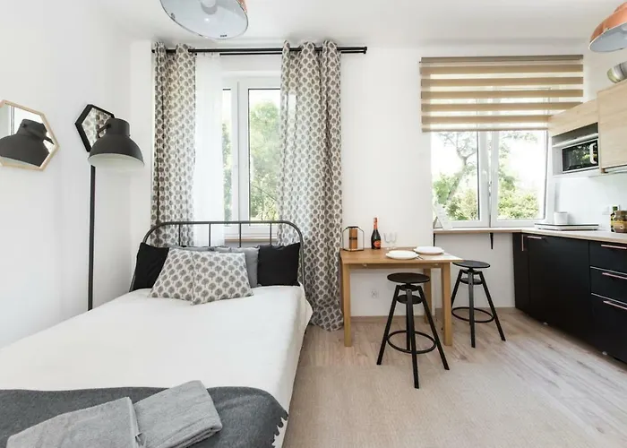 Superapart Gagarina Ministudio - Blisko Lazienek Krolewskich شقة *